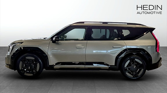 Kia EV9 4 of 5