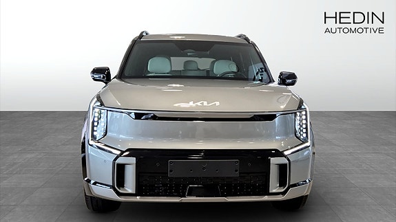 Kia EV9 2 of 5