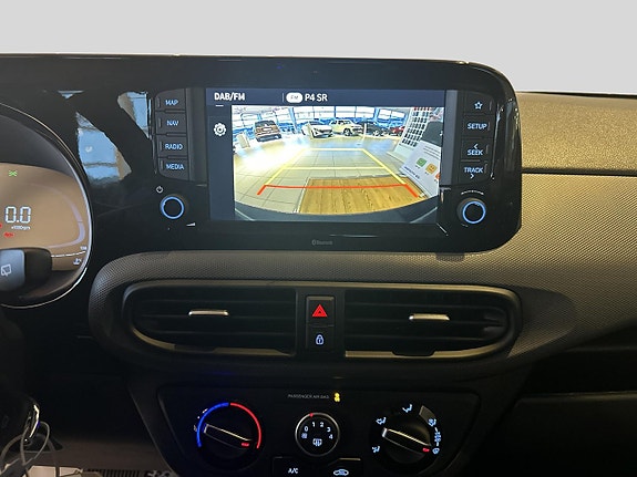 Hyundai i10 8 of 9