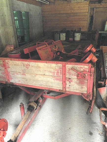 JF FASTGÖDSELSPRIDARE, ÄLDRE