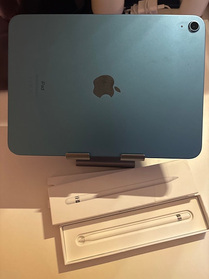 Apple iPad 10gen 64gig
