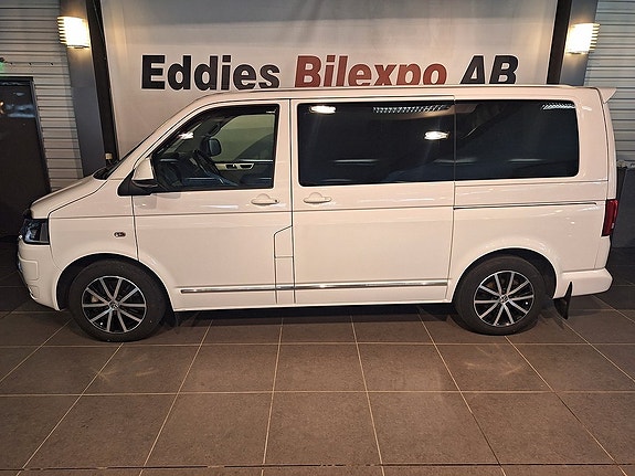 Volkswagen Multivan 2 of 5