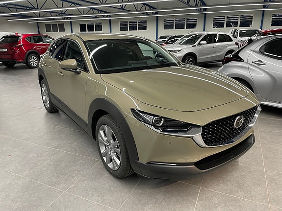 Mazda CX-30 4 of 5