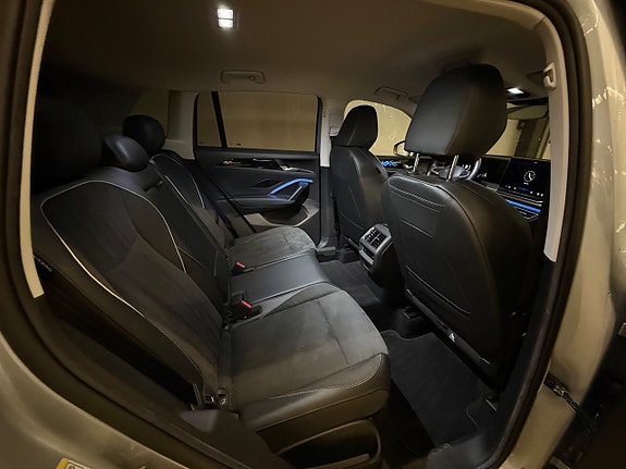 Volkswagen Tiguan 10 of 14