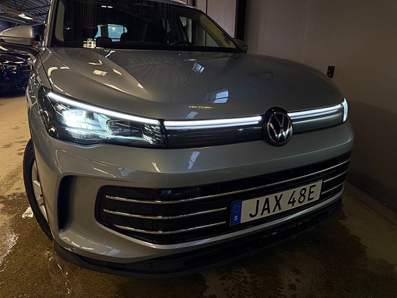 Volkswagen Tiguan 7 of 14