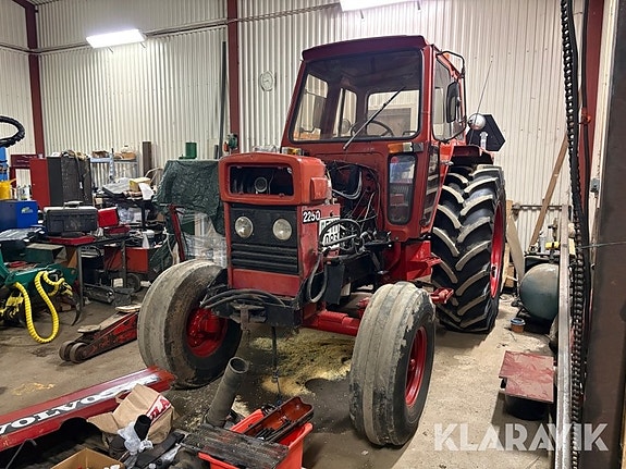 Traktor Volvo BM 2250
