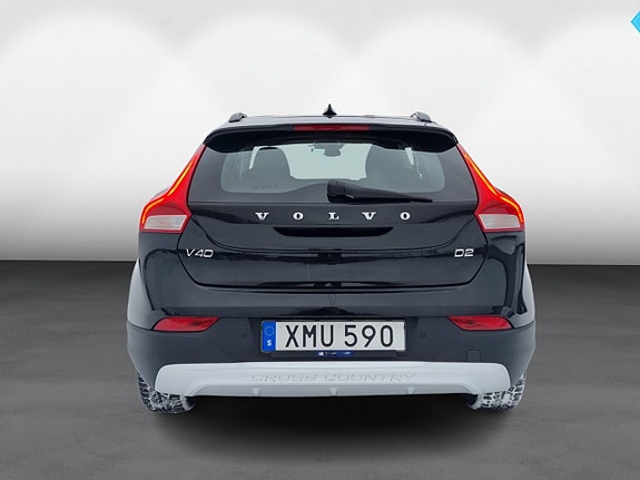 Volvo V40 Cross Country 6 of 15