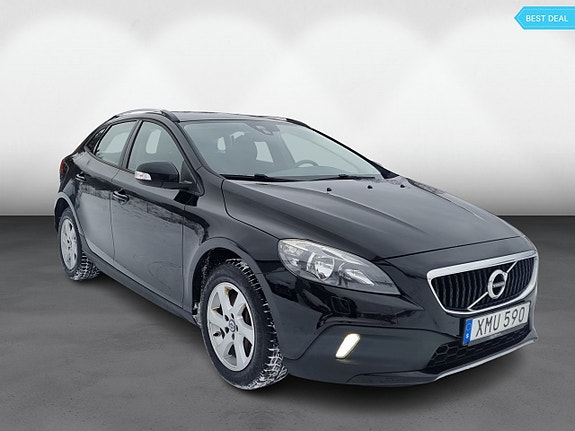 Volvo V40 Cross Country 3 of 15