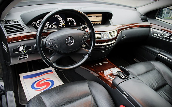 Mercedes-Benz S400 7 of 22