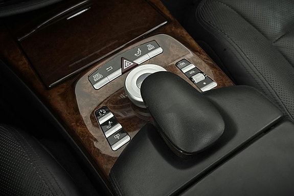 Mercedes-Benz S400 14 of 22