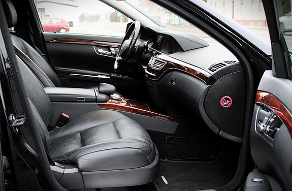 Mercedes-Benz S400 15 of 22