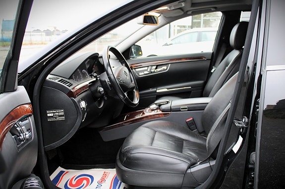 Mercedes-Benz S400 6 of 22