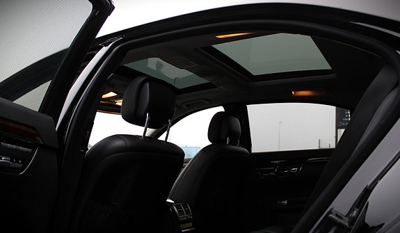 Mercedes-Benz S400 16 of 22