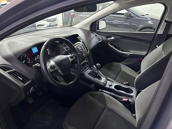 Ford Focus 12 of 14