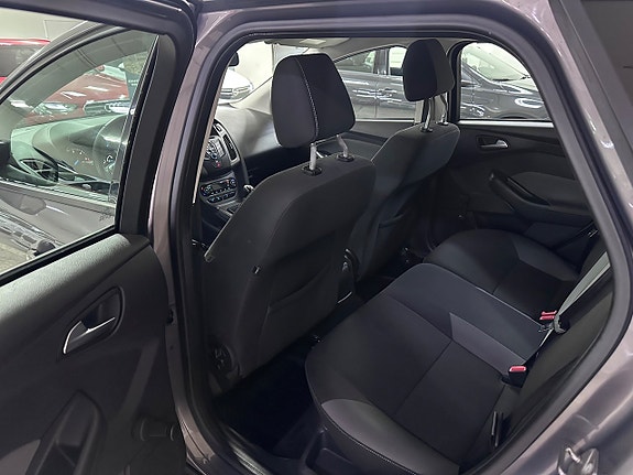 Ford Focus 13 of 14