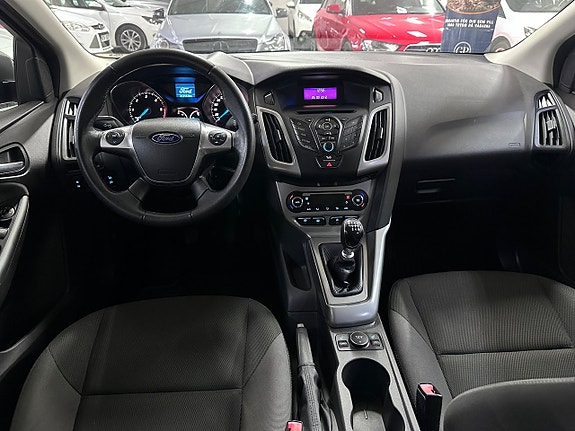 Ford Focus 11 of 14