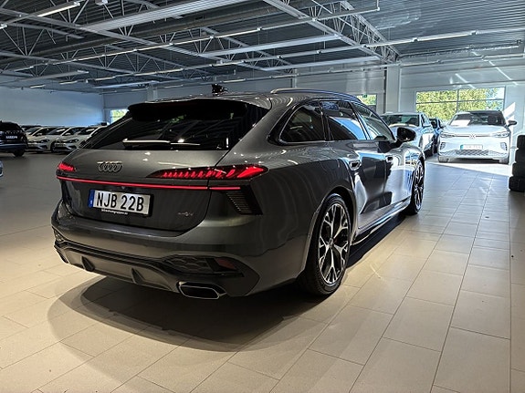 Audi A6 4 of 19