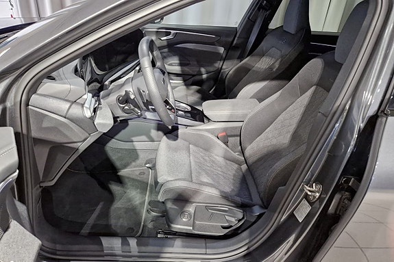 Audi A6 8 of 18