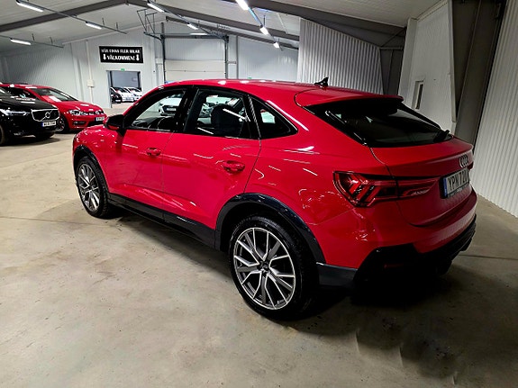 Audi Q3 5 of 5