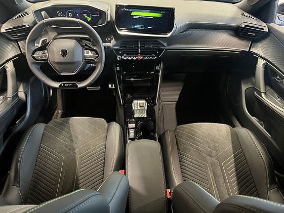 Peugeot 2008 9 of 16
