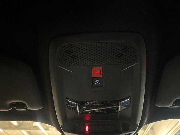 Peugeot 2008 15 of 16