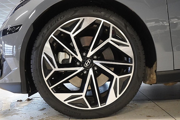 Hyundai Ioniq 6 4 of 17