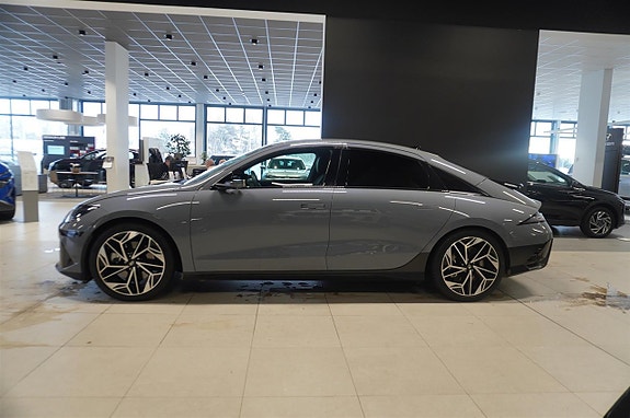 Hyundai Ioniq 6 3 of 17