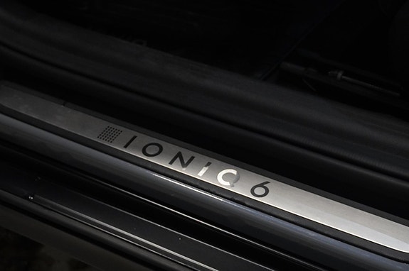 Hyundai Ioniq 6 7 of 17