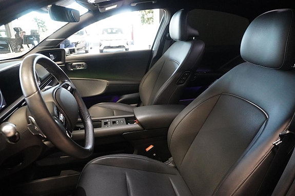 Hyundai Ioniq 6 10 of 17