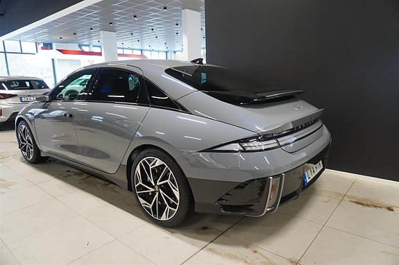 Hyundai Ioniq 6 5 of 17