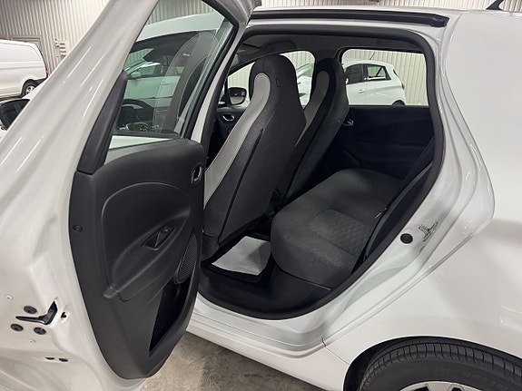 Renault Zoe 9 of 18
