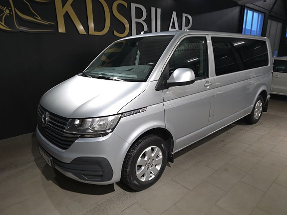Volkswagen Caravelle 2 of 5