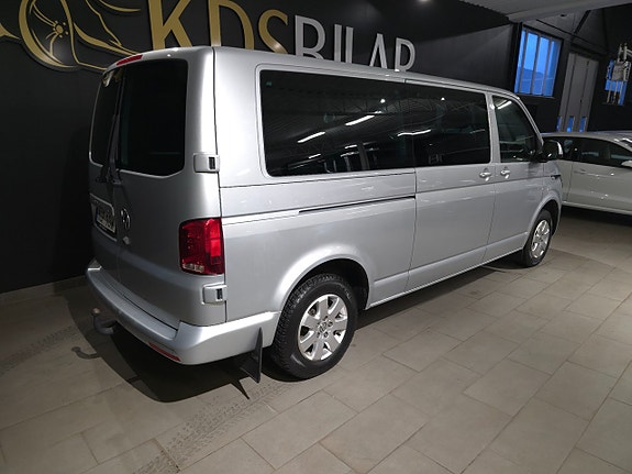 Volkswagen Caravelle 6 of 16
