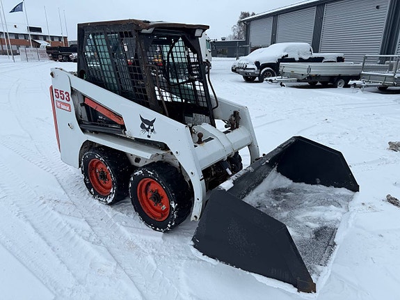 Kompaktlastare Bobcat 553 ink 2 skopor