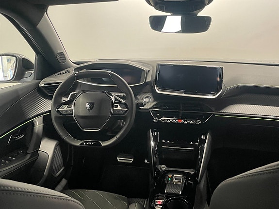 Peugeot 2008 3 of 5