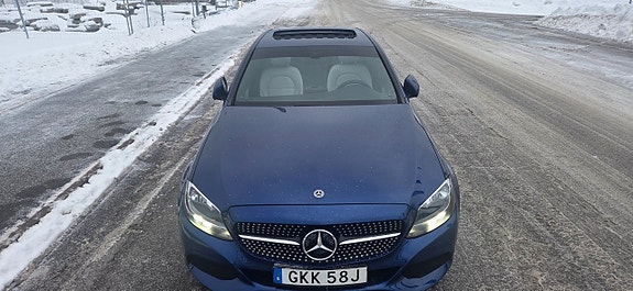 Mercedes-Benz C300 10 of 27