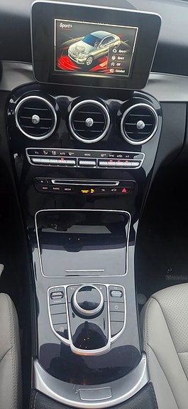 Mercedes-Benz C300 21 of 27