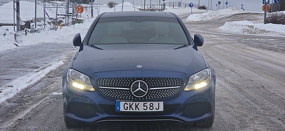 Mercedes-Benz C300 9 of 27