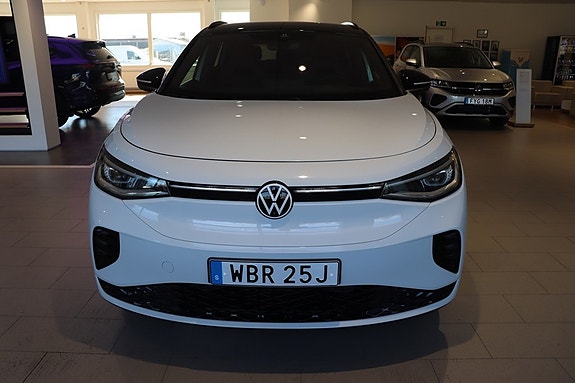 Volkswagen ID.4 GTX 2 of 5