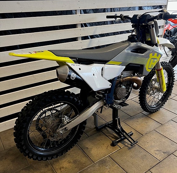 Husqvarna FC 350 2024 3 of 5