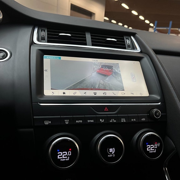 Jaguar E-PACE 11 of 12