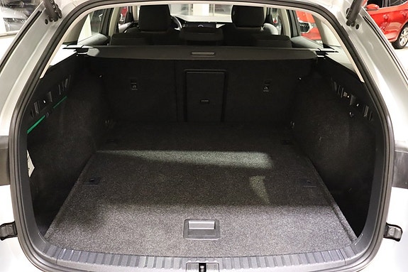 Skoda Octavia Scout 13 of 16