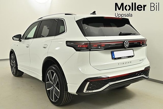 Volkswagen Tiguan 5 of 5