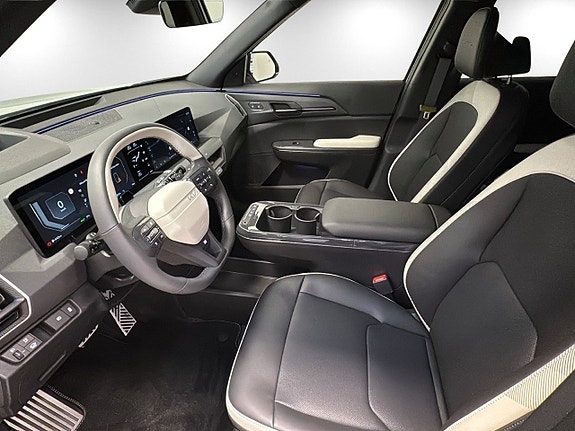 Kia EV5 8 of 15
