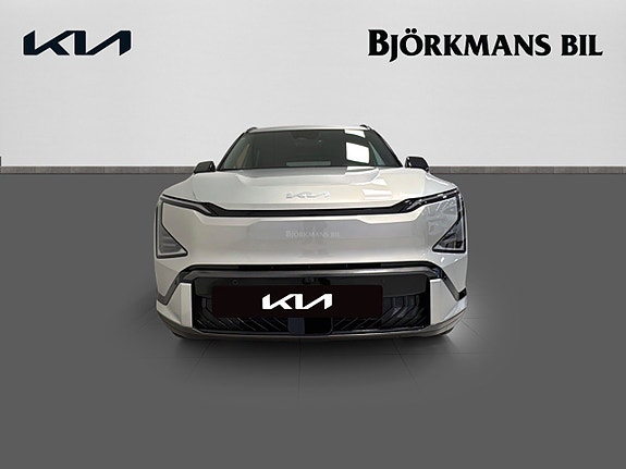 Kia EV5 2 of 15