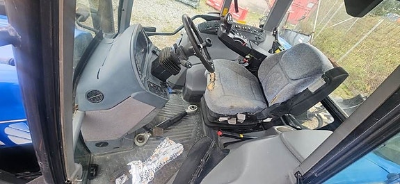 New Holland TVT 190 Frontlyft lastare 6 of 7