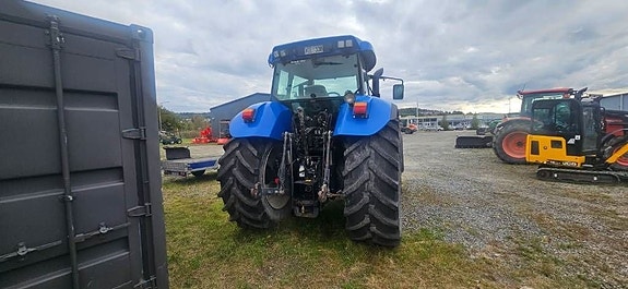 New Holland TVT 190 Frontlyft lastare 3 of 7