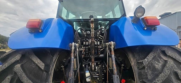 New Holland TVT 190 Frontlyft lastare 2 of 7