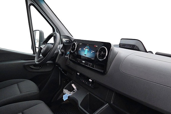 Mercedes-Benz eSprinter 314 10 of 11