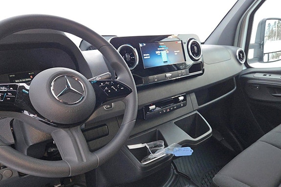 Mercedes-Benz eSprinter 314 8 of 11
